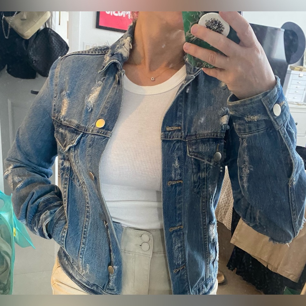 Distressed Denim Jacket‎ - Picture 4 of 8